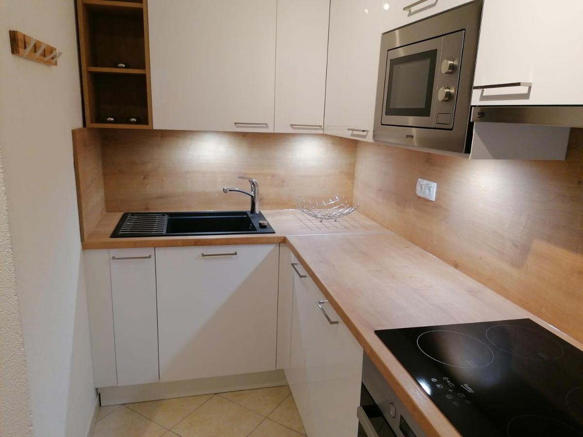 Apartments Nena - โตรกีร์ ภายนอก รูปภาพ