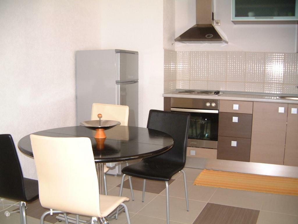 Apartments Nena - โตรกีร์ ภายนอก รูปภาพ