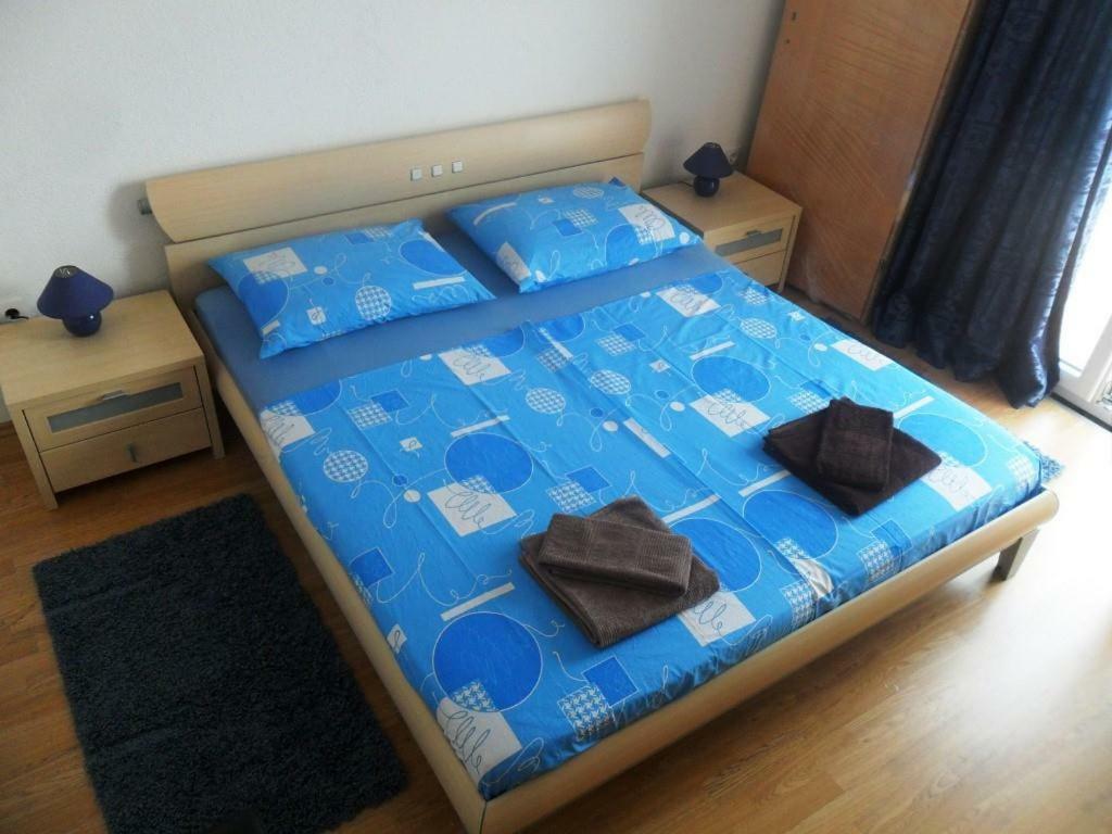 Apartments Nena - โตรกีร์ ภายนอก รูปภาพ